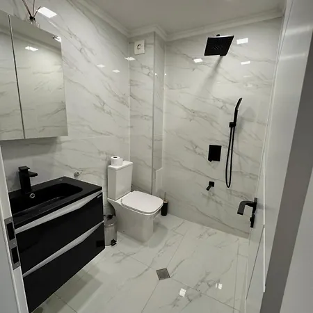 Grand Trio アパート *